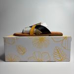 Yellow Box  Wist Leather Thong Sandals in Natural Photo 1