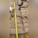 VERO MODA NWT Women's Tan Beige Belted Nylon Puffer Jacket Size Medium Photo 6