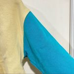 Forever 21  cropped raw hem sweatshirt size small color block Photo 4