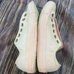 Converse Women’s pink leather, low top canvas sneakers size 7 Photo 6