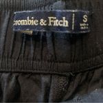 Abercrombie & Fitch • Abercrombie tie front shorts black small Photo 2