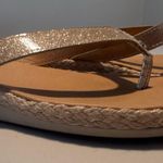 Tommy Bahama | Ladies Thomas glitter flip-flop sandals. Size: 8.5. Photo 3