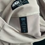 Beach Riot Set Photo 5