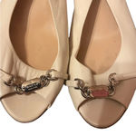 Gucci  WHITE LEATHER SLINGBACK CHAIN HEELS Photo 3