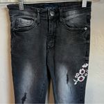 Aeropostale Black Highwaisted Floral Embroidered Raw Hem Jeggings Denim Jeans Photo 2