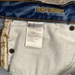 American Eagle AEO slim straight distressed cut off high waist denim shorts 9 inch inseam. Photo 3