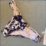 Beach Bunny  Ireland Triple Strap Skimpy Floral Bikini Bottom nwt‎ Photo 9