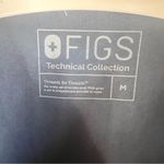 FIGS Technical Collection M Short Sleeve Blue Scrub Top With Pockets Size Medium Photo 4