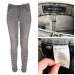 Brockenbow Distress Embroidered Al Jarretelle Grey Emma Skinny Jeans, sz. 25 Photo 4