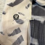 Lululemon Wunder Under Pant*SE Dance Pretty Plume Angel Wing Black Size 4 Photo 4