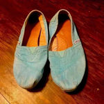 Toms Tom’s Shoes Photo 1