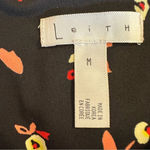 Leith  women's size medium sleeveless black floral top Photo 2