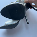 Venus Silver High-Heeled Sandals Size 8M Photo 5
