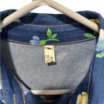 Floral Denim Button Photo 3