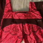 Nike NWOT PINK  DRI FIT SPANDEX LEGGING CAPRIS WITH POCKET Photo 3
