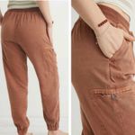 Aerie Women’s Sz L Terra Cotta Essential Cargo Joggers Photo 1
