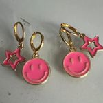 Handmade hot pink smiley face and star earring set Photo 0