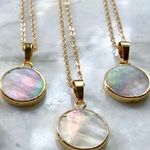 Minimalist Natural Pearl Shell 14k Gold Necklace‎ Gold Photo 5