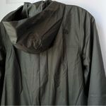 The North Face Cyclone Packable Lightweight Windbreaker Jacket, Taupe Green, S Photo 9