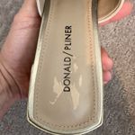 Donald Pliner Worn once  block heel sandals. Sz 9 Photo 4