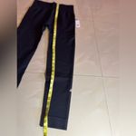 We Wore What  Seamless Circular Knit Leggings Black Medium yoga Photo 7