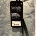 Allbirds NWT  size M. Lightweight 3/4 length shirt pullover.soft and great color! Photo 5