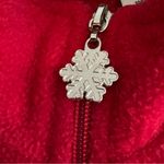 White Stag Festive Red Quarter Photo 3