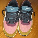 Nike Women's Air Max 90 SE Casual multi- Corduroy Sneakers Photo 6