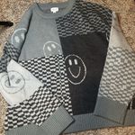 Le lis Gray Blue Checkered Smiley Pattern Sweater Photo 1