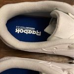 Reebok  womens shoes size 7 Photo 1