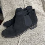Clarks  Collection Chelsea Boots Women's Size 9 Black Suede Leather Ankle Booties Photo 3