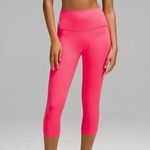 Lululemon Athletica hot pink Capri leggings size 8 workout leggings ankle pants Photo 0