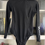  Medium HURLEY SwimSuit One Piece Long Sleeve Back Zip Black Photo 0