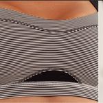 Lululemon Run Engage Bra Tonka Stripe Cashew/Black Wide Straps Athletic Size 4 Photo 3