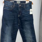 Lucky Brand - NWT Medium wash Demin 9/10 Straight Leg Mid-rise Photo 0