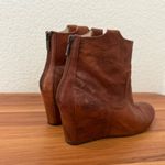 Frye Carson Wedge Booties Cognac Tobacco Brown Leather Hidden Wedge Booties Sz 8 Photo 4