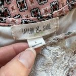 Taylor & Sage  Geometric Floral Print A-Line Shift Dress Boho Crochet Festival Photo 5