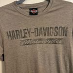 Harley Davidson Motorcycles‎ Brown Top Photo 4