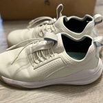 Clove Women's Classic Brilliant White Nursing / Medical shoes Size 8 Photo 4