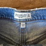 Abercrombie & Fitch Abercrombie 90s Cut-Off Shorts Curve Love Photo 3