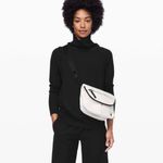 Lululemon  All Night Festival Bag Vol 5 L  in Angel Wing Photo 2