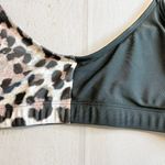 SheIn NWOT - - Women’s Leopard Print Bikini Top - Size Large. Photo 1