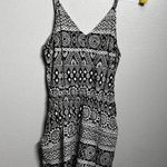 Divided By H&M Women Black/white Romper Shorts Size 2.‎ Black Photo 0