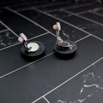 Vintage Clip On Earrings Frosted Black Circle Photo 5