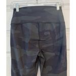 ALO YOGA HIGH WAIST CAMO VAPOR LEGGINGS YOGA PANTS SIZE Medium Green Photo 4
