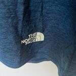 The North Face Women’s 3/4 sleeve navy vented split back shirt, size large 🗝️ Photo 2
