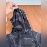 Athleta  Gray Camo Triumph Jacket Size M Photo 3