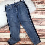 BLANK NYC  girlfriend crop jeans frayed‎ sides Photo 0