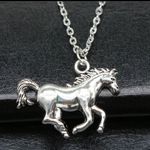 Antique silver look vintage horse style necklace! New Photo 1