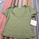 Beyond Yoga  V Neck Ribbed Short Sleeve Tee NWT size Small Photo 0